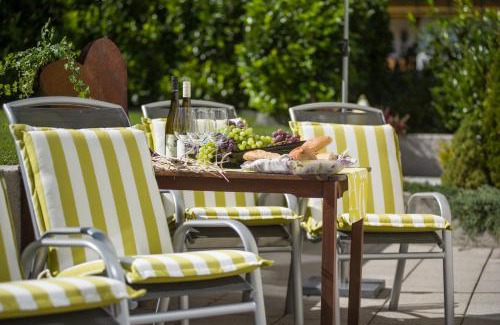 Maurach Apartment | Pet-Friendly Apart Blassnig with Oceanfront Views