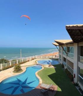 Canoa Quebrada Apartment | Oceanfront Apart Canoa Quebrada: 4-Star with Pool & Hot Tub