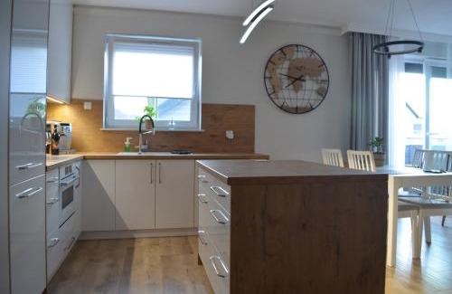 Swiebodzice Apartment | Ideal City Break Apartment with Hot Tub & Family-Friendly Amenities