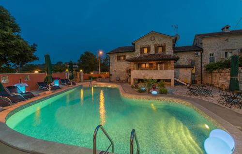 Kruncici House | Pet-Friendly Apart Complex Villa Anja with Pool Access