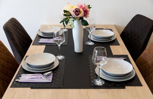 Podgorica Apartment | Discover Apart Compliment: 5-Star Stay with Family-Friendly Amenities