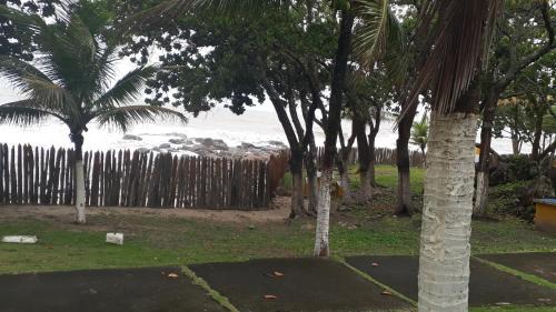 Olivenca Apartment | Oceanfront Condominio Jubiabá with Pool & Spa Amenities