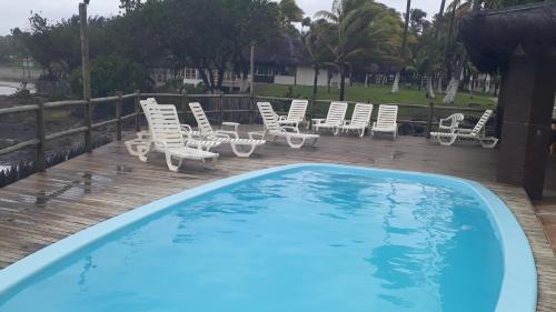 Olivenca Apartment | Oceanfront Condominio Jubiabá with Pool & Spa Amenities