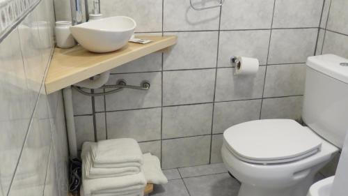 Villa Pehuenia Apartment | Top-Rated Apart Costanera with Breakfast & Family Amenities