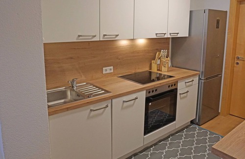 Strengen Apartment | Top-Rated Apart Dawin: Scenic Lake Views & Spa Retreat