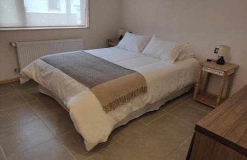 Punta Arenas Apartment | Endurance Apart Hotel: Family-Friendly with Hot Tub & Kitchen