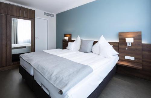 Bayreuth Apartment | Elegant FirstBoarding Apart-Hotel with Oceanfront Views