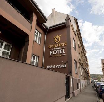 Kosice Old Town Hotel | Comfortable GOLDEN Apartments: Top-Rated with Breakfast & Access