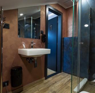 Kosice Old Town Hotel | Comfortable GOLDEN Apartments: Top-Rated with Breakfast & Access