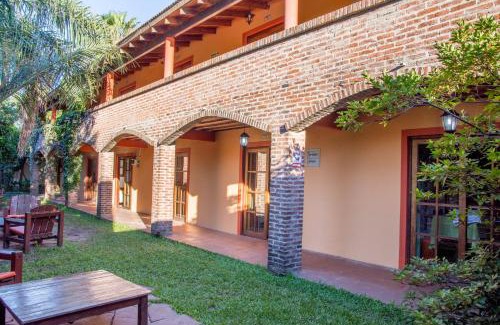 Termas del Dayman Apartment | Budget-Friendly Apart Hotel Manantiales Termal with Restaurant