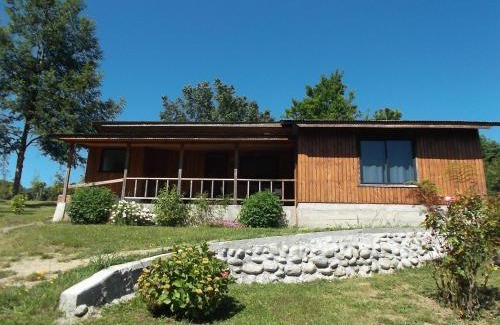 Panguipulli Hotel | Family-Friendly Apart Hotel Puchaley Lafquen with Hot Tub