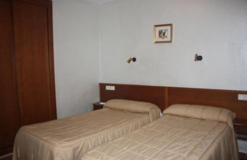 La Virgen de la Vega Apartment | Scenic Apart-Hotel Selva Nevada with Ocean Views & Dining