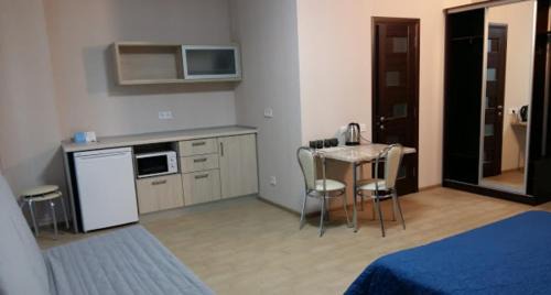 Petrovskoye Apartment | Cozy Apart Hotel Smart Studio: Family-Friendly Retreat