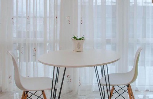 Lviv Apartment | Budget-Friendly Apart Hotel Sweet Home: Pet & Child Friendly