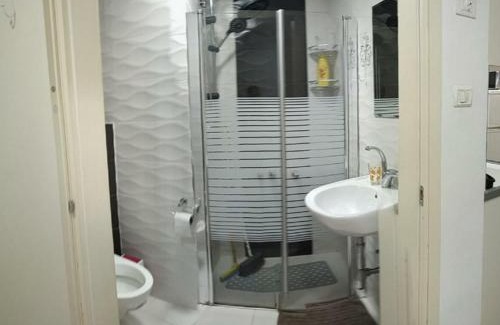 Bat Yam Apartment | Beachfront Stay at Apart Hotel TLV/Bat Yam with Ocean Views