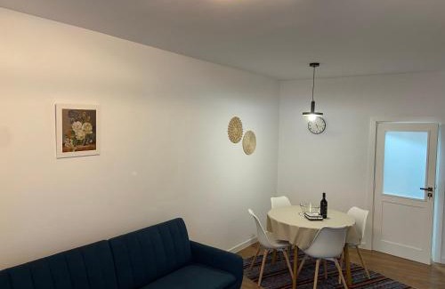 Kvartal Noviya Grad Apartment | Child-Friendly Stay at Apart House EMA 2 - Rated 10/10