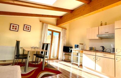 Zell am Ziller Apartment | Beachfront Apart Huditz: Family-Friendly with Ocean Views