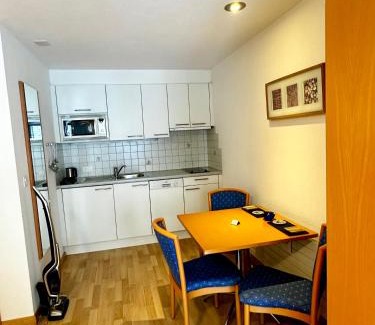 Ravaisch Apartment | Pet-Friendly Escape at Apart Jil-Marie Studio 7, Rated 9.2
