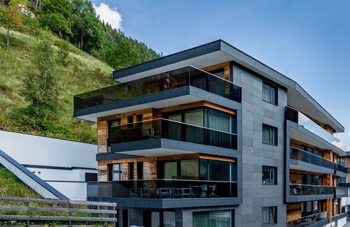 Kappl House | Discover Apart Juwel: Pet-Friendly Retreat with Spa & Hot Tub