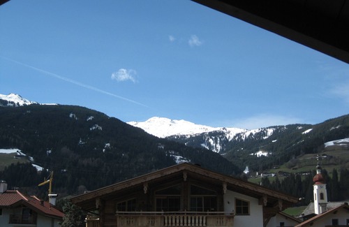 Ried im Zillertal Apartment | Cozy APART - KOPP: Family-Friendly Stay Near HOCHZILLERTAL