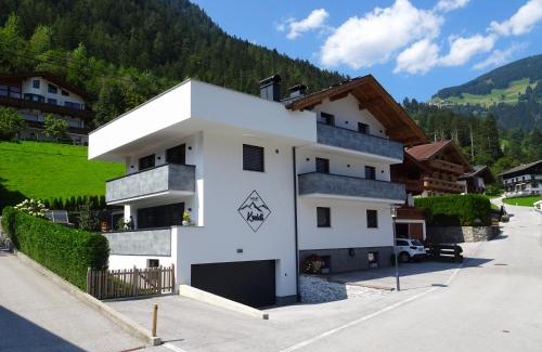 Hoarberg Apartment | Exceptional Stay at Apart Kreidl: Pet Friendly & Breakfast Included