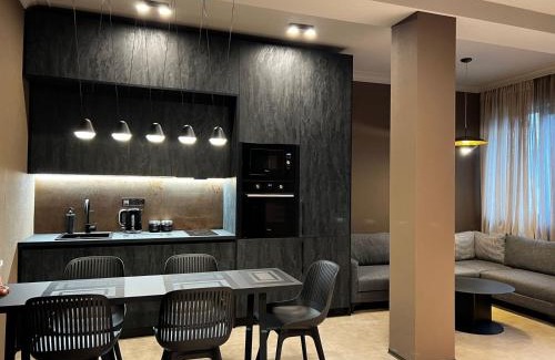 Avlabari Apartment | Discover Apart Leitmotif: 4-Star Rated & Family Friendly