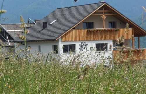 Fiss Apartment | Family-Friendly Apart Lodges Bernardes: Rated 9.3/10