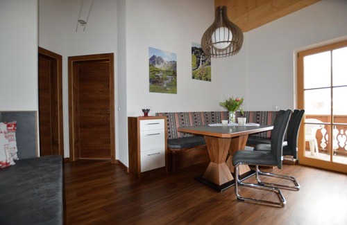 Grießau Apartment | Family-Friendly Stay at Apart Lorenz - Rated 9.2/10