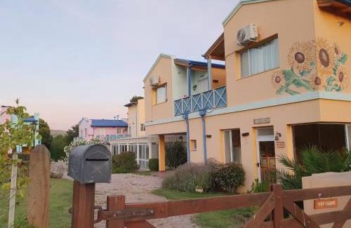 Sierra de la Ventana Cabin | Guest Rated 10/10: Apart Los Girasoles with Pool & Kitchen