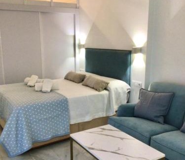La Trinidad-San Juan y Todos los Santos Apartment | Family-Friendly Stay at Apart Los Patios de Valladares