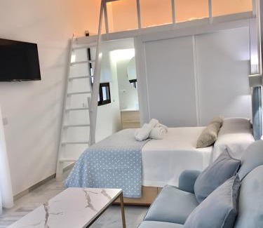 La Trinidad-San Juan y Todos los Santos Apartment | Family-Friendly Stay at Apart Los Patios de Valladares