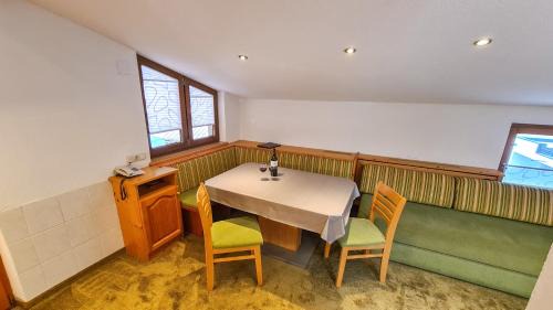 Ischgl Apartment | Family-Friendly Stay at Apart Marlen - Rated 8.9/10