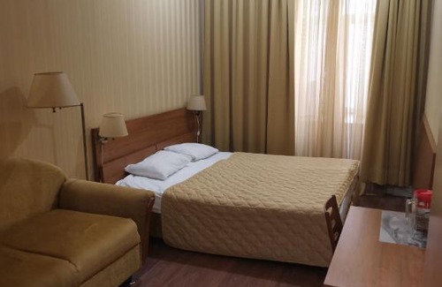 Central Administrative Okrug Apartment | Cozy Apart MAX Studios with Breakfast & Accessibility