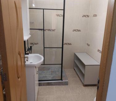 Floresti Apartment | Child-Friendly Apart Ovi: Guest Rated 10/10 Experience
