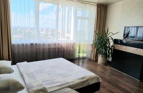 Yavory Apartment | Cozy Apart Panorama: Guest Rated 9/10 & Family Friendly