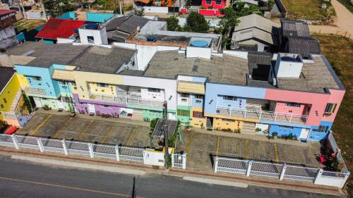 Praia da Armacao do Itapocoroi Apartment | Guest Rated 9.7: Apart Pousada Villa das Flores Awaits