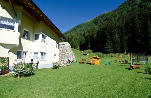 Galtur Apartment | Pet-Friendly Apart Simone: Guest Rated 9.8/10 Comfort