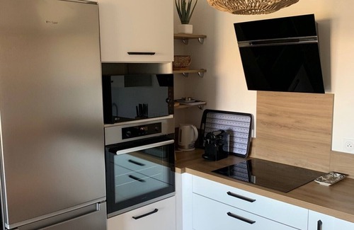 La Faviere Apartment | Ocean View Retreat: Air-Conditioned Apartment with Pool