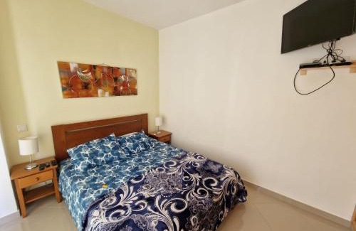 Poco Partido Apartment | Oceanfront Apart Vista Mar – Steps from Carvoeiro Beach
