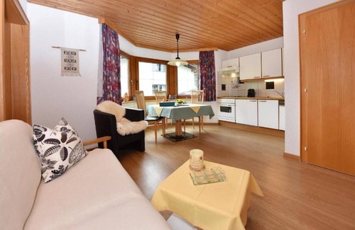 Galtur Apartment | Cozy Apart Zimalis: Perfect Getaway for Couples and Friends