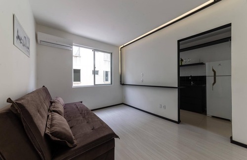 Agronomica Apartment | Unique Beachfront Apartment in Florianópolis Awaits You