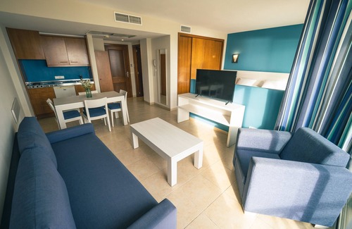 Sant Llorenc des Cardassar Apartment | Delightful Oceanfront Stay at Apartamentos Prope Mare