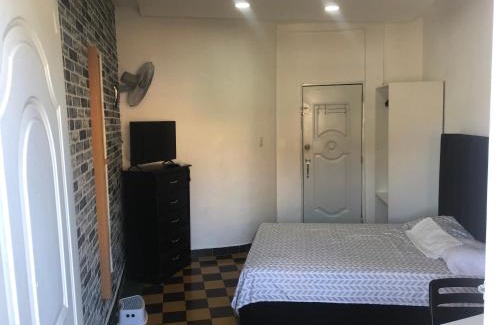 San Anton Apartment | Colonial Studio Retreat with Breakfast & Child-Friendly Amenities