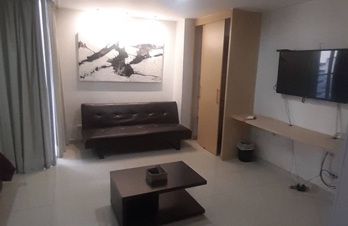 Bucaramanga Apartment | Stylish Aparta Estudio Loft with Spa and Hot Tub Access