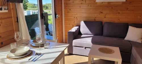 Puebla del Caraminal Apartment | Pet-Friendly Apartadiño with Ocean View & High Ratings