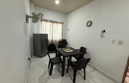 Tolu Apartment | Cozy Aparta-estudio Edificio Itze: Pet & Child Friendly Retreat
