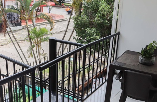 Cali Apartment | Modern Apartaestudio in Cali with Spa and Kitchen Amenities
