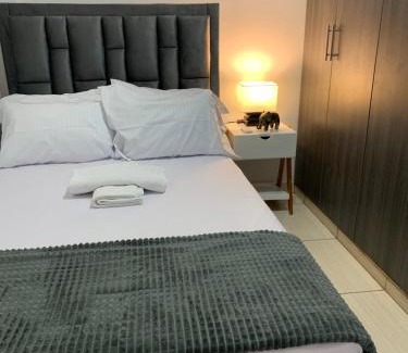 Villanueva House | Top-Rated ApartaHostal Quintanilla: Family & Pet Friendly