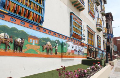 Guatape Apartment | Apartahotel Avverato
