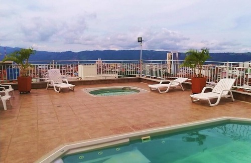 Bucaramanga Apartment | Relax at Apartahotel BGA Luxor with Spa and Hot Tub